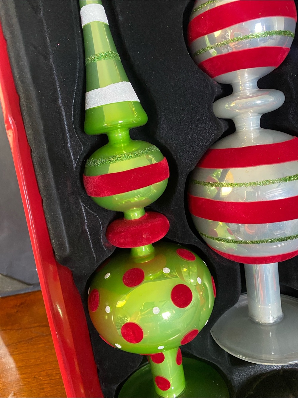 Sam's West Glass Christmas Table Pieces - Picture 9 of 13